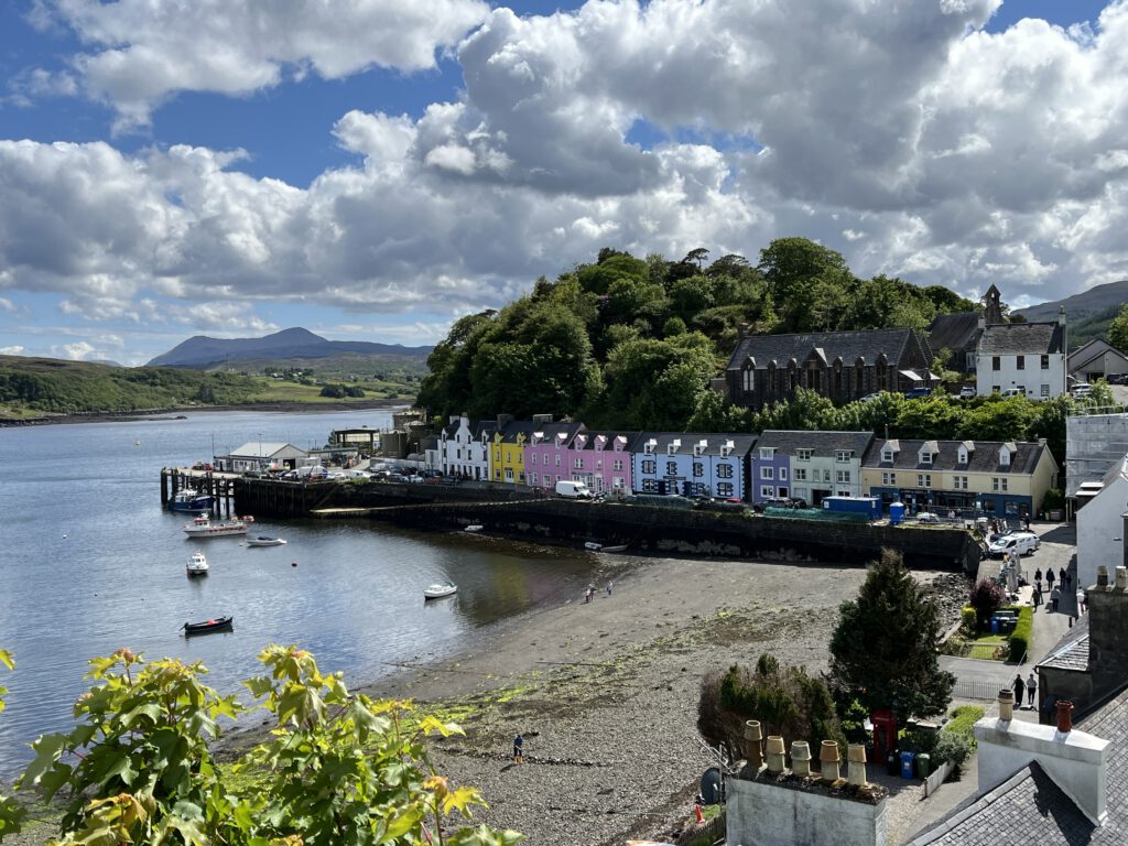 Portree Hafenansicht